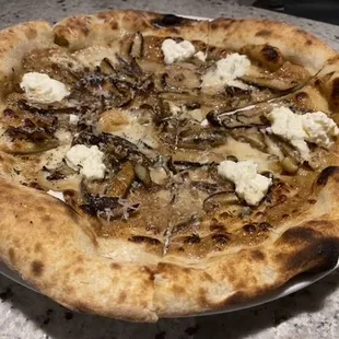 Liver Moose and Mushroom Pizza