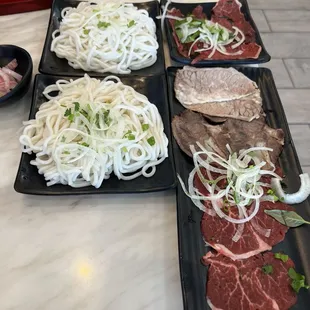 Noodles and toppings