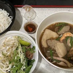 Bun mam togo