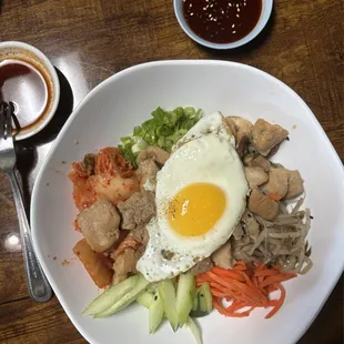 Bibimbap with chicken