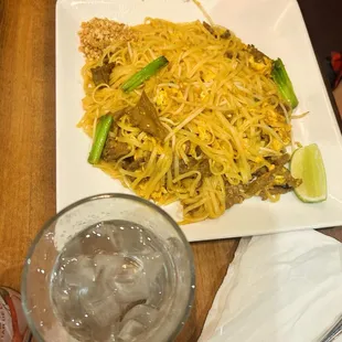 Beef pad thai