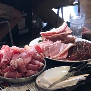 Chadol baegi (beef brisket)