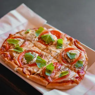 Margherita flatbread