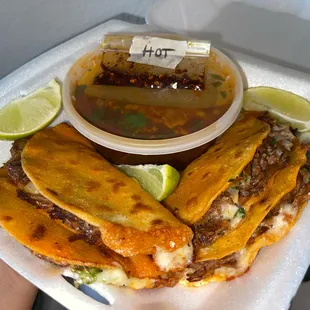 Bereniz’s Birria Y Mas