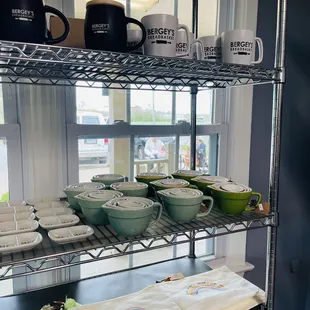 sushi and sashimi, interior