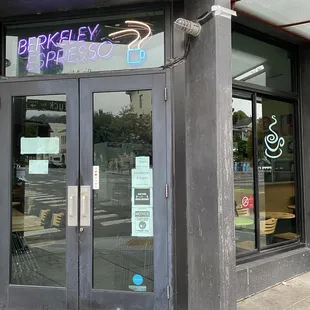 the entrance to the restaurant