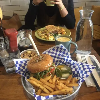 California Burger Lunch