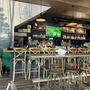 Full bar