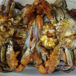 Jumbo crabs