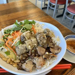 Grilled pork with Vietnamese egg roll on vermicelli