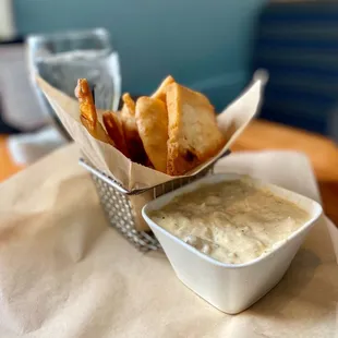 Warm Creamy Pesto Crab Dip
