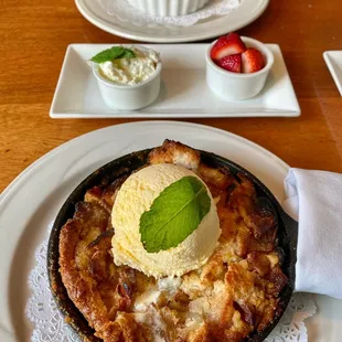 Desserts to Share, Dessert Special of the Day, Classic Creme Brulee