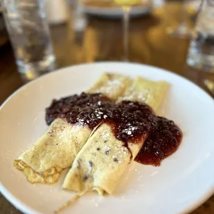 Lingonberry crepes