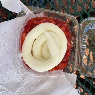Berry bowl with vanilla cream