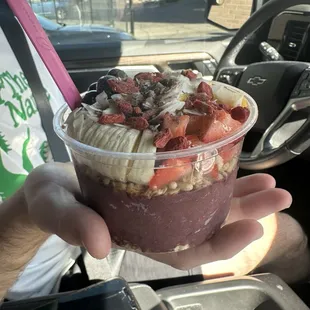 Medium Acai bowl