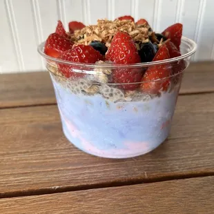 Coconut dream base Coconut chia Hemp/pumpkin seed granola  Berries