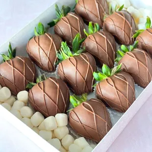 Classic Milk Chocolate Covered Strawberries