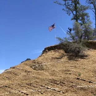 There is even an American flag, complementary BWS