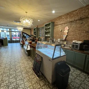 Scoop a doobie doo...