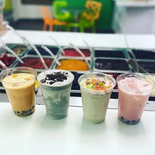 Milkshakes &amp; boba teas oh my !!!
