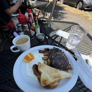 Patio, Italian sausage