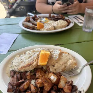 Biscuits and grave with potatoes