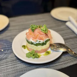 Empile 'e saumon fume - stack of smoked salmon, diced egg, crème fraiche, chives and fresh dill