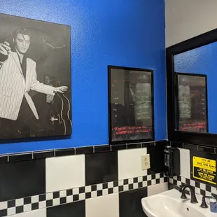 1 of the 2 single bathrooms.