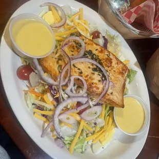 Baked Salmon Salad