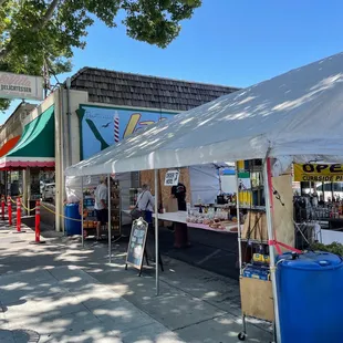 Tent for ordering and pickup