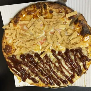 Crab Rangoon 1/2 &amp; Pig Mack Pizza