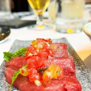 Tuna crudo