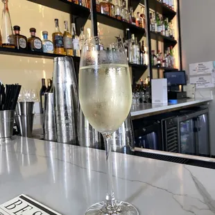 Sparkling wine during happy hour. The quality into the bubbly and cheerful hour.