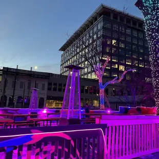 Outdoor vibe at night