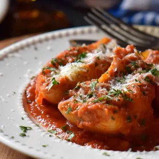 Besa's Pizza & Pasta