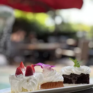 TRES LECHES CAKE
