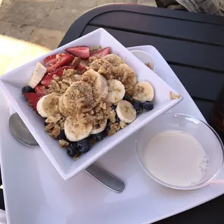 Nuts About Berries Oatmeal