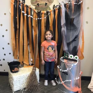 Super cute Halloween photo backdrop they have