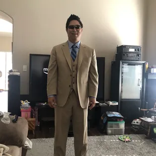 Linen/wool for summer heat. This breaths extremely well!