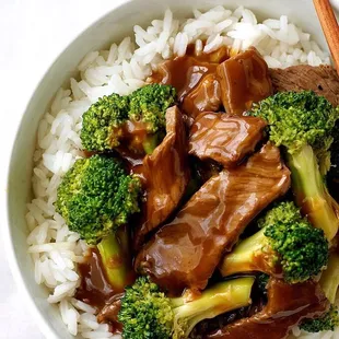 a bowl of beef and broccoli