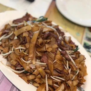 Beef chow fun