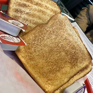 White toast with jelly