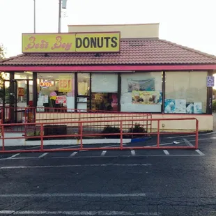 Good morning Best Boy Donuts.
