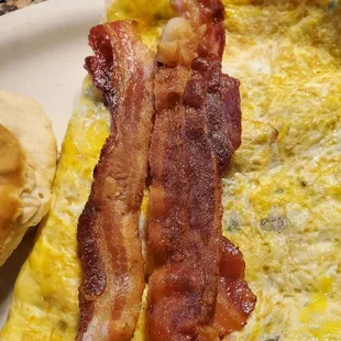 Side of too crunchy bacon