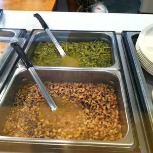 Blackeyepea and green bean Lunch bar special 5.60 include meat, 2 veggie and cornbread and drink!!!!