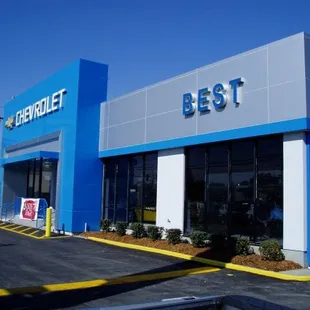 This is what Best Chevrolet looks like from Veterans Memorial Blvd...