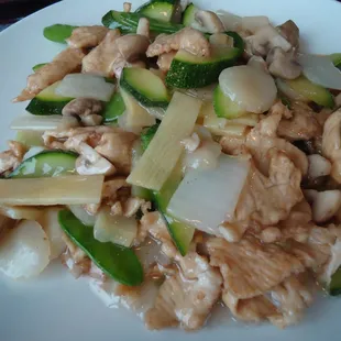 Moo goo gai pan