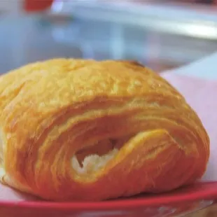 cream chesse croissant