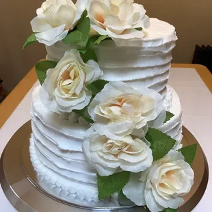 Two tier wedding cake.