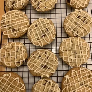 Chocolate Chip Cookies with White Chocolate Drizzle